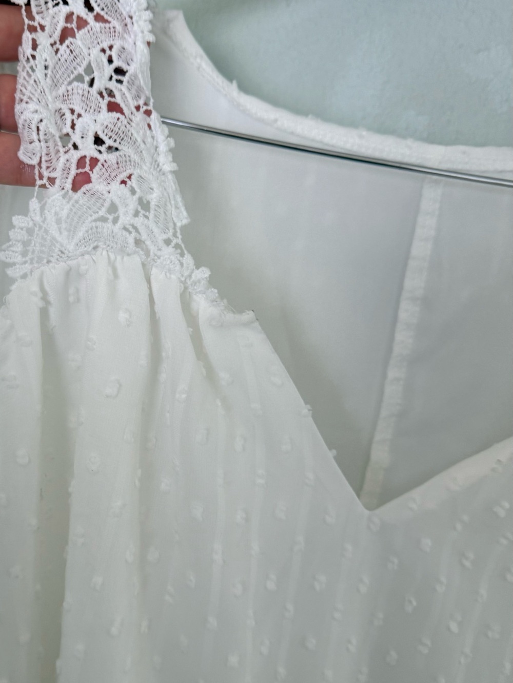 Plus-Size 2X White Cold-Shoulder Lace Strap Blouse short sleeve hip length NWOT - Picture 4 of 8